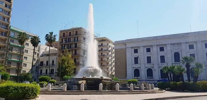 Al Molo Sant'Eligio Hotel Taranto Exterior foto